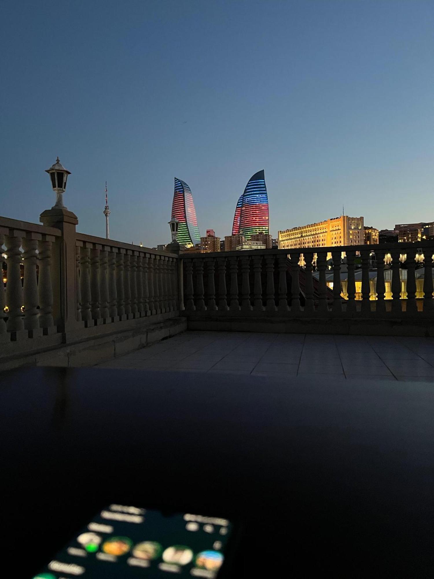 Cafe Terrace Hostel Baku Extérieur photo